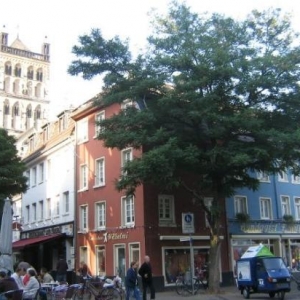 Нойс (Neuss)— город Германии (земля Nordrhein-Westfalen)