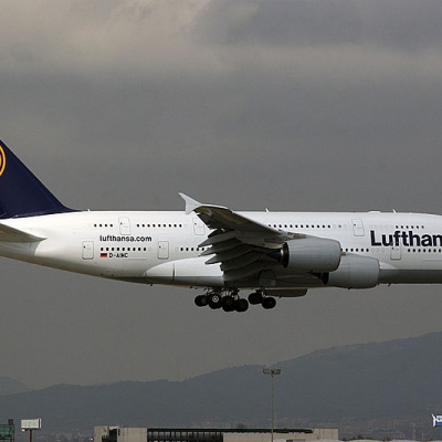 Lufthansa совершила первый трансатлантический полет на биотопливе