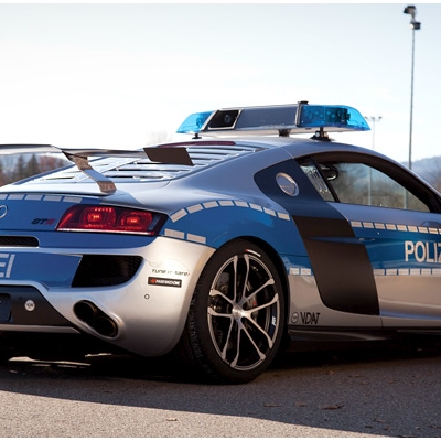 Суперкары в полицейской ливрее в проекте Tune it! Safe!