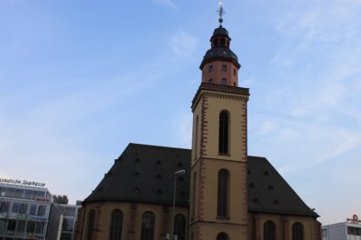 Фото. Франкфурт-на-Майне. Люди. Церковь